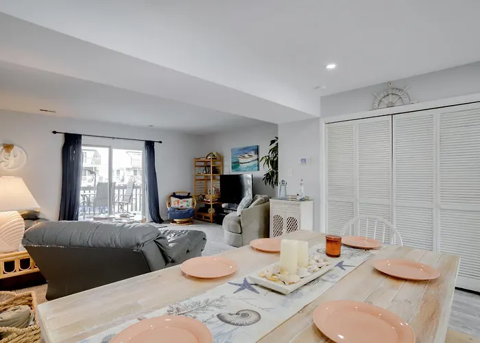 Harbor-view Balcony, Walk To Beach: Ocean Gem * Ocean Stadt